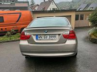 Usata BMW 320 170 CV (125 kW) 2008 Marrone Berlina