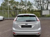 Używany Ford Focus 101 KM (74 kW) 2009 Srebrny Sedan/Limuzyna