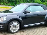 Gebraucht VW Beetle Sound 105 PS (77 kW) 2017 Schwarz Kleinwagen