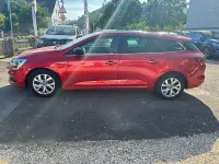 Gebraucht Renault Mégane LIMITED Deluxe 140 PS (102 kW) 2019 Rot Limousine