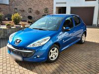 Gebraucht Peugeot 206+ 74 PS (54 kW) 2012 Blau Kleinwagen