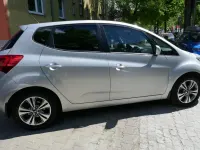Gebraucht Kia Venga Spirit 125 PS (91 kW) 2015 Silber Kleinwagen