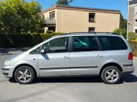 Second-hand VW Sharan 116 CP (85 kW) 2004 Argintiu Monovolum