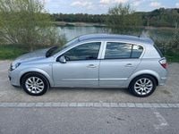 Gebraucht Opel Astra 105 PS (77 kW) 2006 Silber Limousine