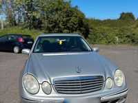 Gebraucht Mercedes E240 177 PS (130 kW) 2002 Silber Limousine
