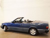 Gebraucht Mercedes 300 220 PS (161 kW) 1992 Nautikblau Cabrio
