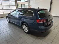 Gebraucht VW Passat Business 150 PS (110 kW) 2023 Blau Kombi