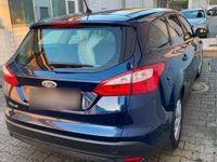 Gebraucht Ford Focus 2012 Blau Limousine