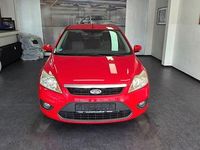 Gebraucht Ford Focus Titanium 101 PS (74 kW) 2011 Rot Limousine