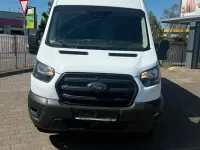 Gebraucht Ford Transit 131 PS (96 kW) 2022 Weiß Van / Kleinbus
