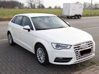 Gebraucht Audi A3 110 PS (80 kW) 2015 Weiß Limousine