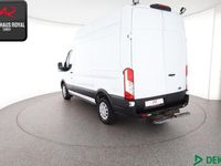 Gebraucht Ford Transit Trend 170 PS (125 kW) 2019 Weiß Van / Kleinbus