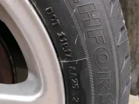 Gebraucht VW Polo 60 PS (44 kW) 1998 Gelb Kleinwagen