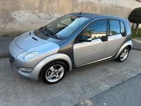Usado Smart ForFour 95 HP (69 kW) 2005 Prateado Citadino