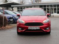 Gebraucht Ford Focus ST-Line 150 PS (110 kW) 2018 Candyrot metallic Limousine