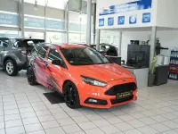 Gebraucht Ford Focus ST 250 PS (183 kW) 2018 Schwarz Limousine