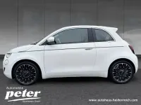 Gebraucht Fiat 500e La Prima 86 kW (118 PS) 2023 Weiß Kleinwagen