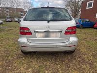 Gebraucht Mercedes B200 148 PS (108 kW) 2007 Silber Van / Kleinbus