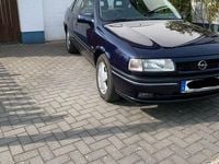 Occasion Opel Vectra 90 ch (66 kW) 1995 Bleue Berline
