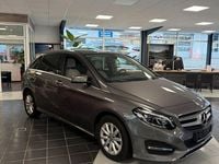 Gebraucht Mercedes B200 156 PS (114 kW) 2016 Grau Van / Kleinbus