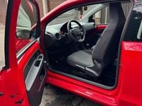 Usado Seat Mii Reference 75 HP (55 kW) 2013 Vermelho Citadino