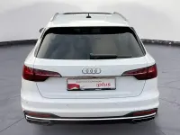 Używany Audi A4 Advanced 163 KM (119 kW) 2022 Biały Kombi