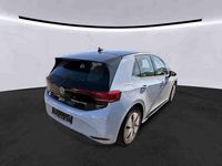 Gebraucht VW ID.3 Pro Performance 150 kW (204 PS) 2023 Gletscherweiß metallic Kleinwagen