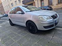 Gebraucht VW Polo 75 PS (55 kW) 2005 Silber Kleinwagen