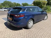 Gebraucht Renault Mégane GrandTour 140 PS (102 kW) 2019 Blau Kombi