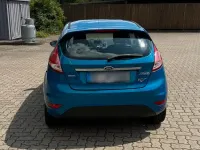 Gebraucht Ford Fiesta 100 PS (73 kW) 2013 Blau Kleinwagen