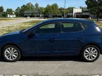 Używany Seat Leon 131 KM (96 kW) 2019 Niebieski Sedan/Limuzyna