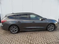 Usata Ford Focus ST-Line X 155 CV (114 kW) 2024 Grigio Station wagon