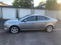 Gebraucht Ford Mondeo 160 PS (117 kW) 2009 Silber Limousine