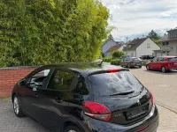 Gebraucht Peugeot 208 Style 82 PS (60 kW) 2017 Schwarz Kleinwagen