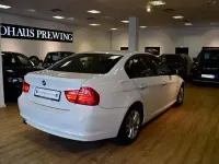 Gebraucht BMW 318 Comfort Edition 143 PS (105 kW) 2011 Weiß Limousine