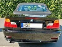 Gebraucht BMW 320 Cabriolet 170 PS (125 kW) 2001 Schwarz Cabrio