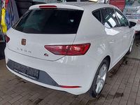 Gebraucht Seat Leon FR Sport 125 PS (91 kW) 2017 "candy" weiss Kleinwagen
