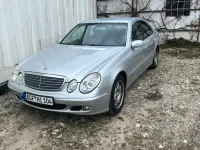 Gebraucht Mercedes E220 Classic 150 PS (110 kW) 2005 Silber Limousine