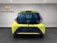 Gebraucht Toyota Aygo X-cite 69 PS (50 kW) 2017 Gelb Kleinwagen