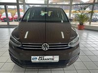 Gebraucht VW Touran Highline 150 PS (110 kW) 2016 Braun Van / Kleinbus