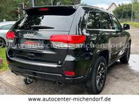Gebraucht Jeep Grand Cherokee Overland 250 PS (183 kW) 2016 Schwarz SUV