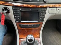 Gebraucht Mercedes E200 Elegance 184 PS (135 kW) 2009 Schwarz Kombi