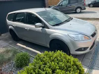 Gebraucht Ford Focus 109 PS (80 kW) 2010 Silber Kombi