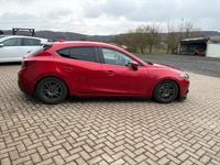 Gebraucht Mazda 3 Edition 150 PS (110 kW) 2016 Rot Limousine