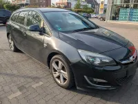 Gebraucht Opel Astra 140 PS (102 kW) 2012 Schwarz Kombi