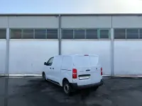Gebraucht Peugeot Expert 144 PS (105 kW) 2023 Weiß Van