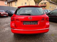 Gebraucht Opel Astra Selection 110 PS (80 kW) 2016 Rot Kombi