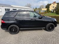 Gebraucht Mercedes ML350 258 PS (189 kW) 2012 Schwarz SUV