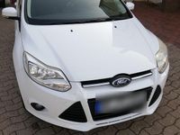 Gebraucht Ford Focus 101 PS (74 kW) 2012 Weiß Limousine