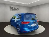 Gebraucht VW Touran Highline 150 PS (110 kW) 2022 Caribbean blue metallic Van / Kleinbus